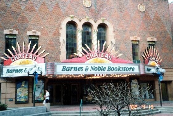 2112288-Barnes_and_Noble_Booksellers_in_Rochester_MN_Rochester
